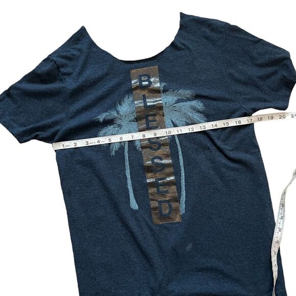 Dark Blue Metallic “Blessed” Graphic Print Jagged Neck Edge Short Sleeve Tee M - Picture 5 of 6